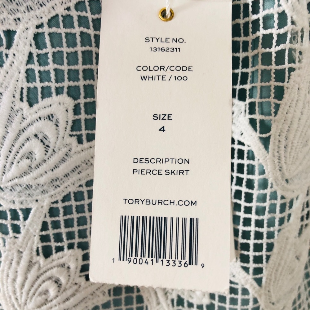 NWT, Tory Burch pierce skirt, size 4 - Picture 4 of 4